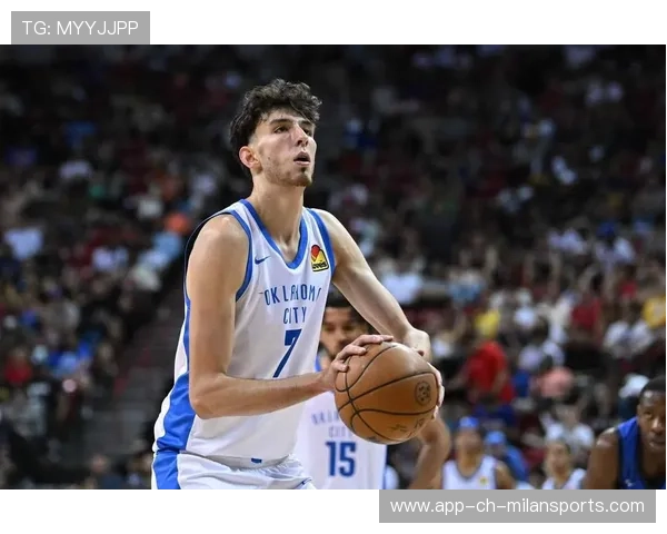 霍姆格伦护框站稳，雷霆禁区不让轻松上，霍姆格伦是白人吗